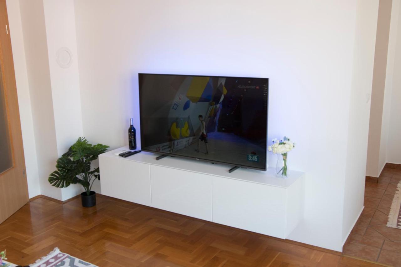 Memories Apartment Мостар Екстериор снимка