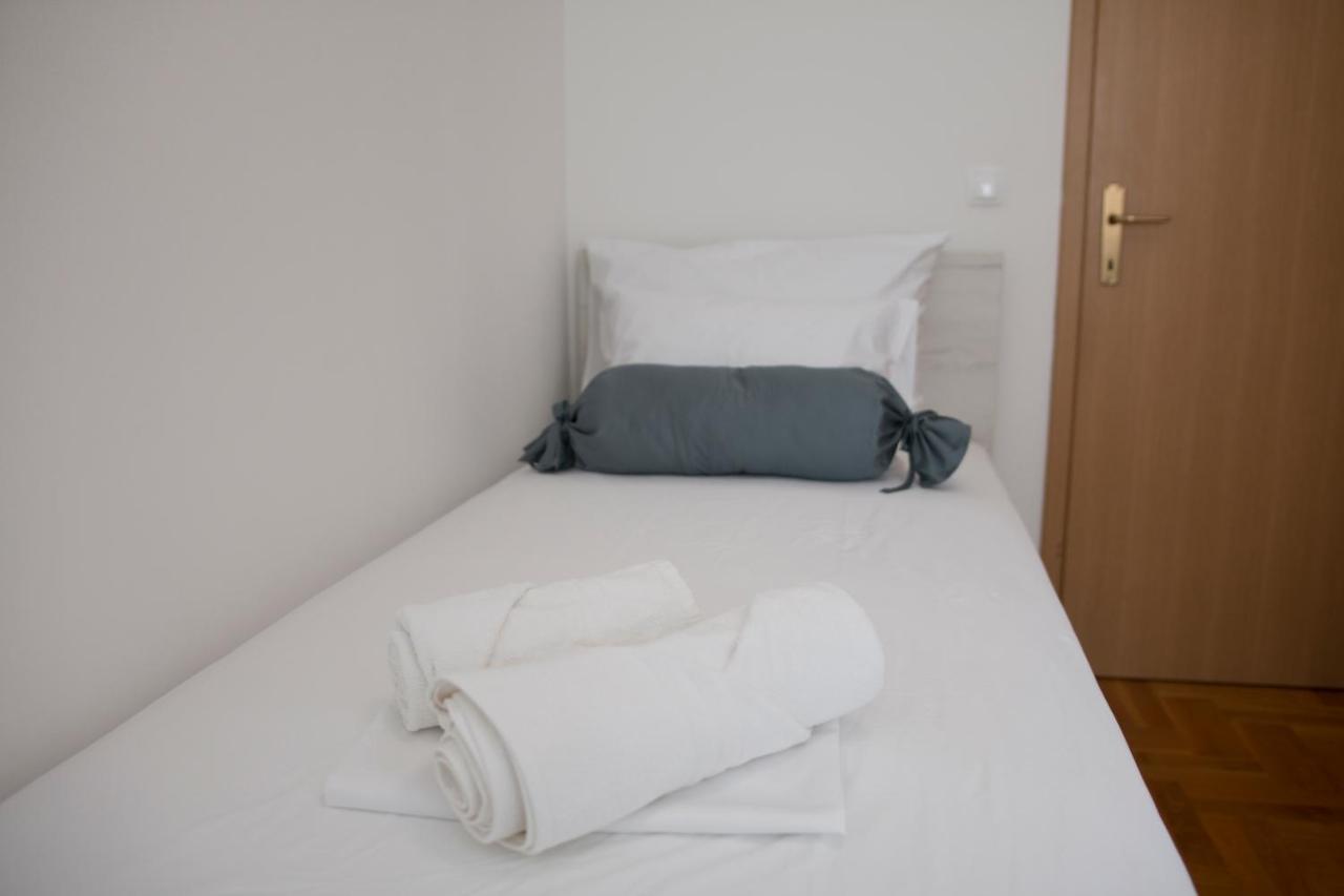 Memories Apartment Мостар Екстериор снимка