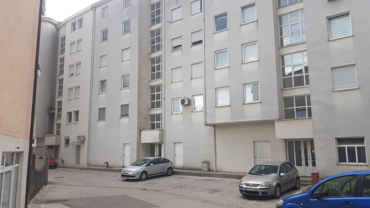 Memories Apartment Мостар Екстериор снимка